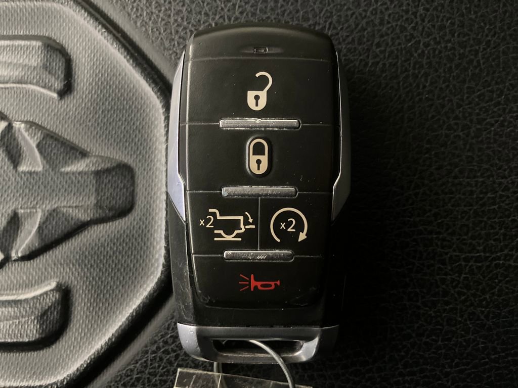 Used 2022 RAM 1500 Laramie image 32