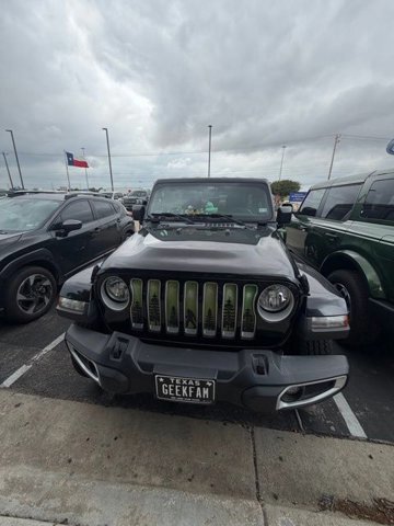 Used 2022 Jeep Wrangler Unlimited Sahara w/ Cold Weather Group AWD/4WD image 5
