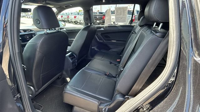 Used 2020 Volkswagen Tiguan SE R-Line AWD/4WD image 15