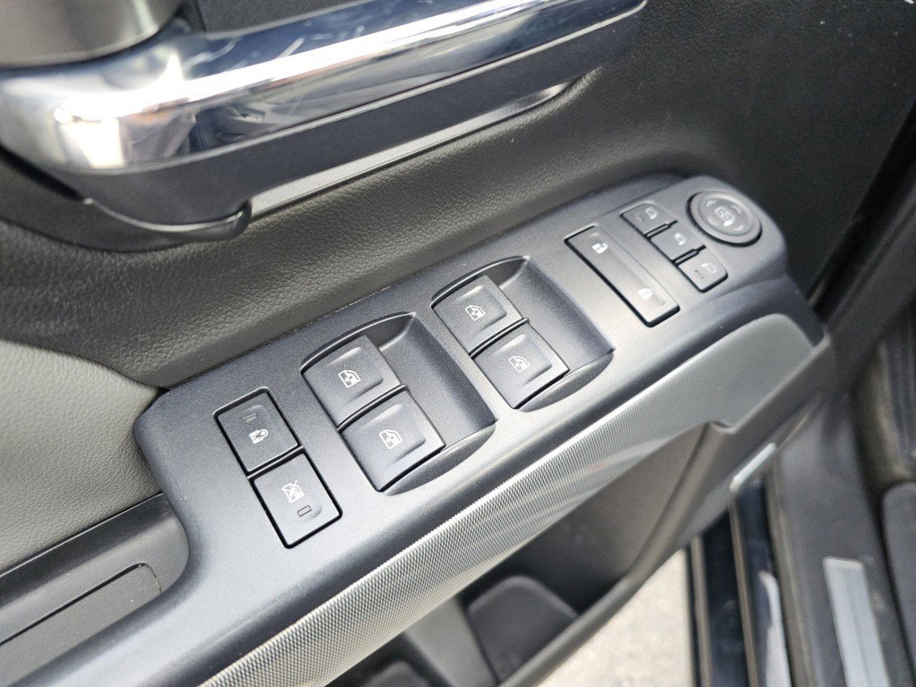 Used 2017 Chevrolet Silverado 1500 LTZ Z71 w/ LTZ Plus Package image 28