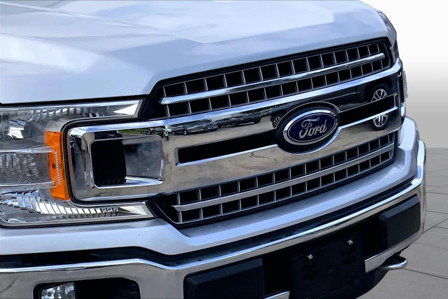 Certified 2019 Ford F150 XLT w/ Equipment Group 302A Luxury AWD/4WD image 26
