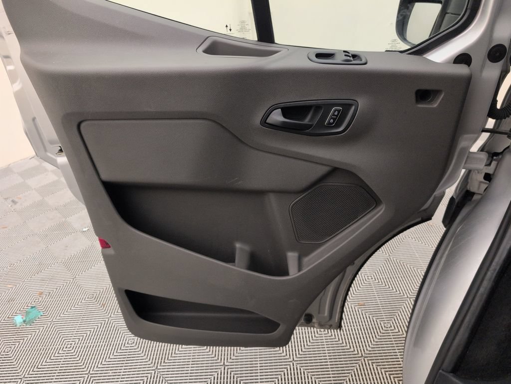 Certified 2024 Ford Transit 350 XLT RWD image 33