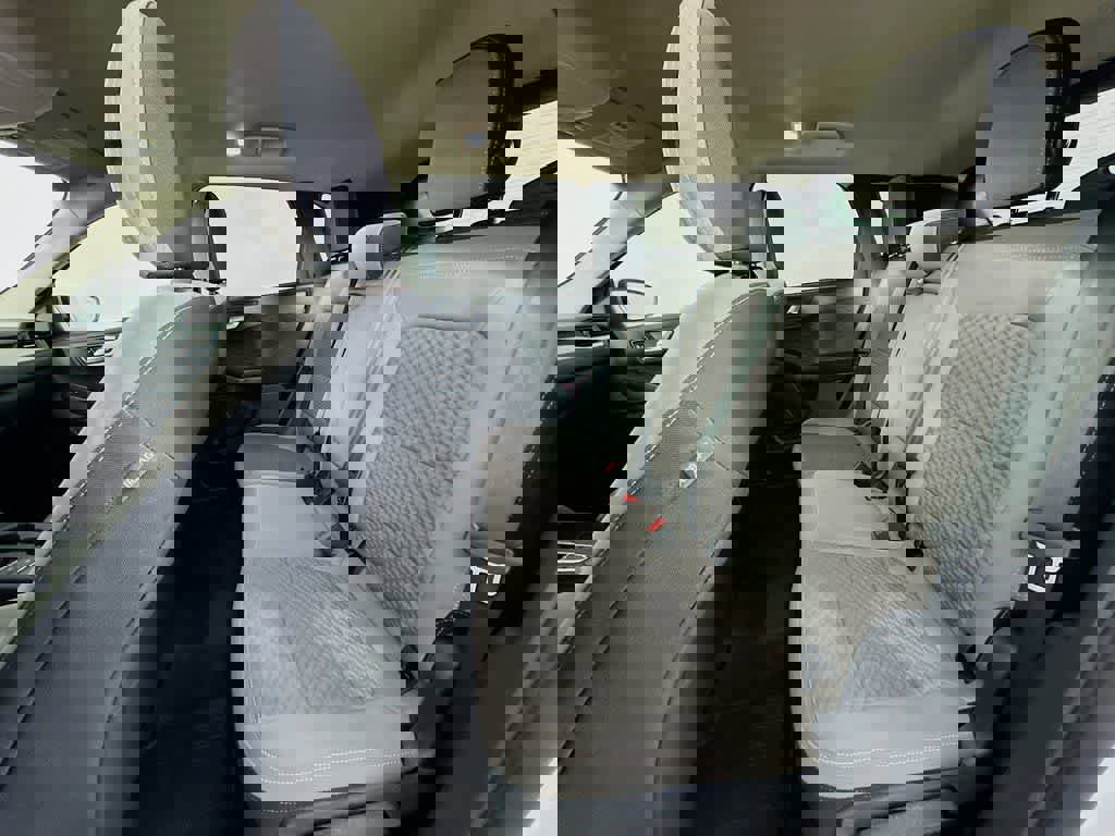 Certified 2020 Ford Escape SE image 16