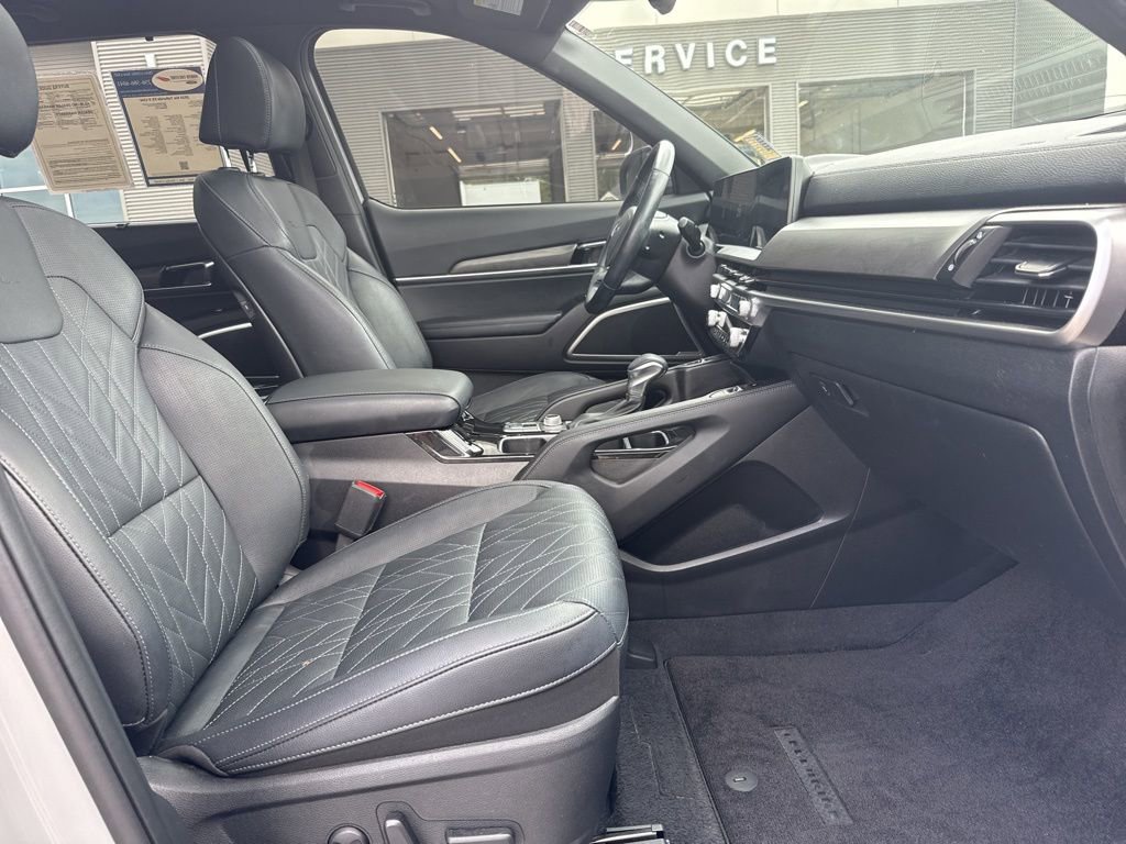 Used 2024 Kia Telluride EX X-Line image 28
