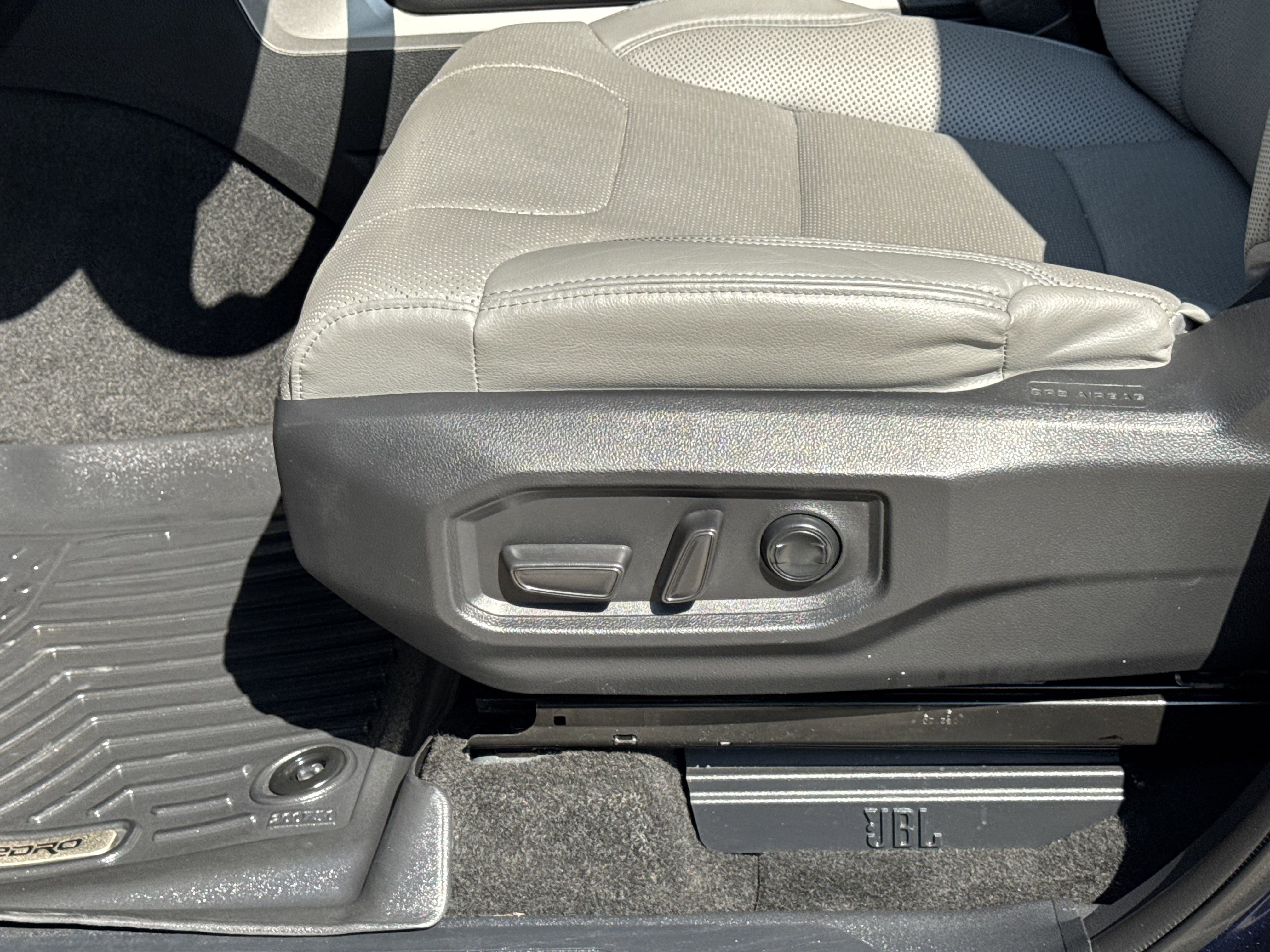 Used 2023 Toyota Tundra Limited image 18