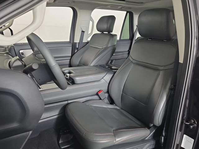 Certified 2025 Ford Expedition Active AWD/4WD image 23