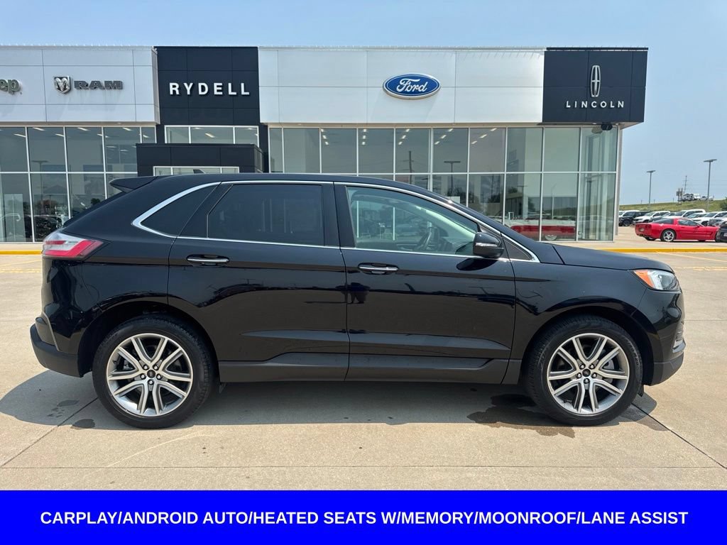 Certified 2024 Ford Edge Titanium AWD/4WD image 2