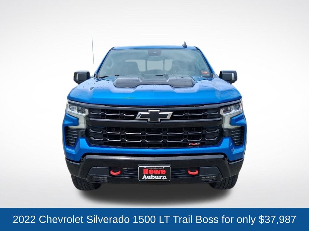 Used 2022 Chevrolet Silverado 1500 LT Trail Boss w/ LT Trail Boss Premium Package AWD/4WD image 2
