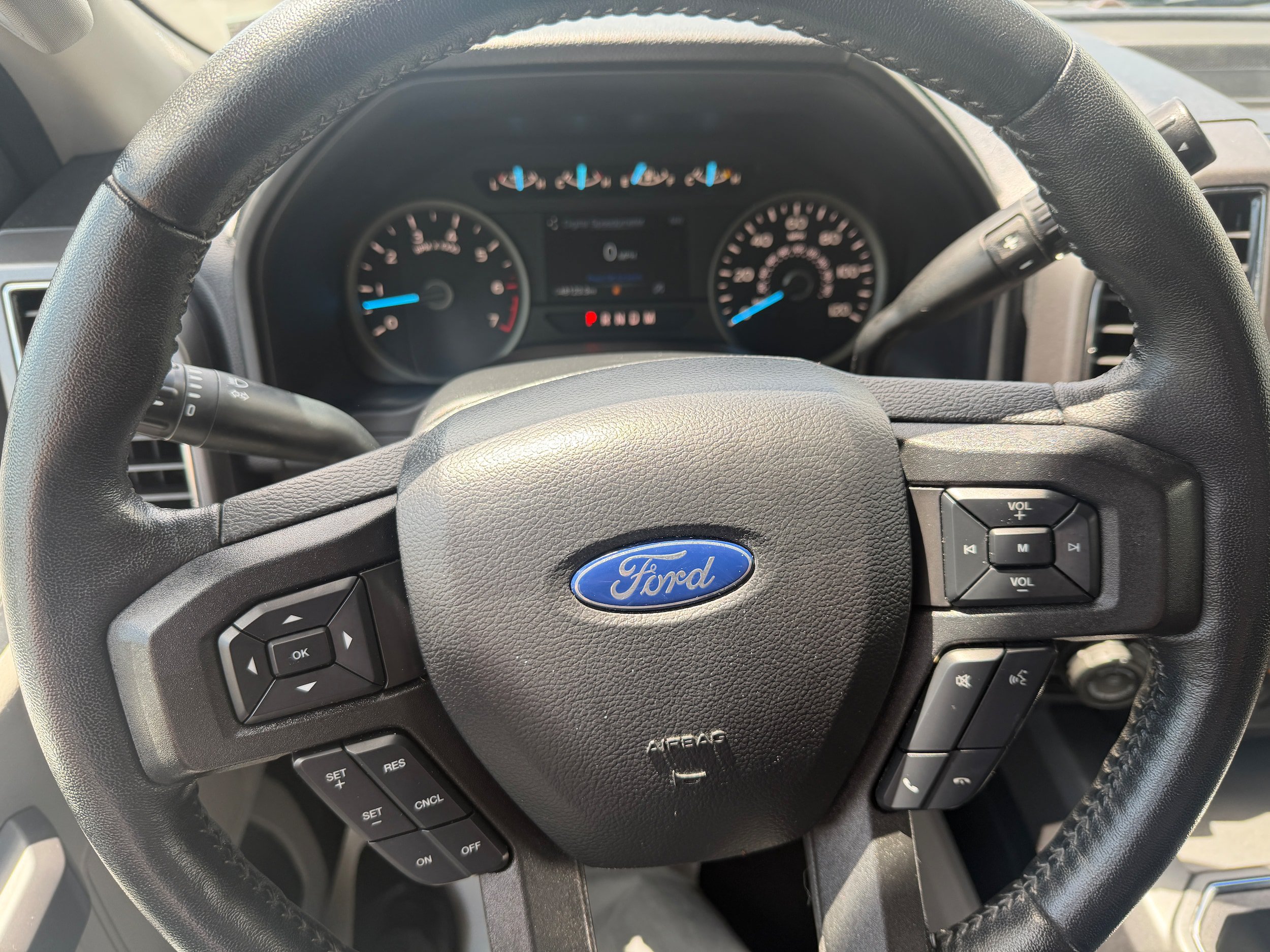 Certified 2020 Ford F150 XLT w/ Equipment Group 302A Luxury AWD/4WD image 29