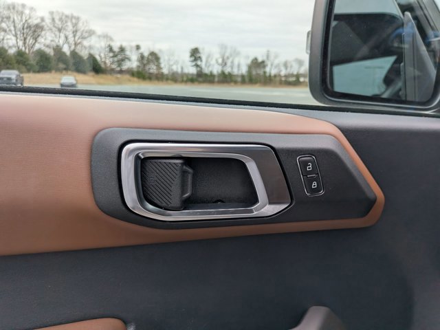 Certified 2023 Ford Bronco Outer Banks w/ Sasquatch Package image 13