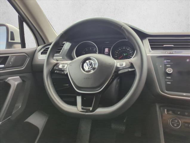 Used 2020 Volkswagen Tiguan SE w/ Panoramic Sunroof Package FWD image 26