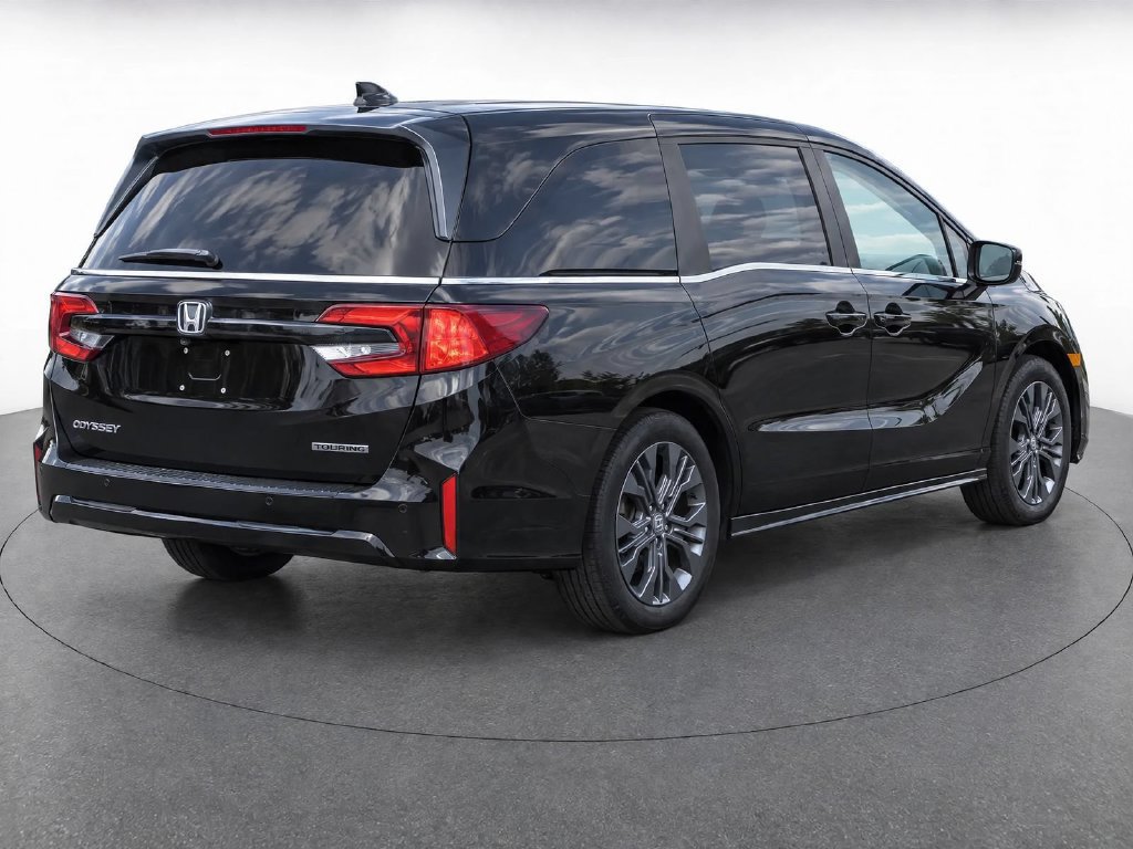 Used 2025 Honda Odyssey Touring image 7