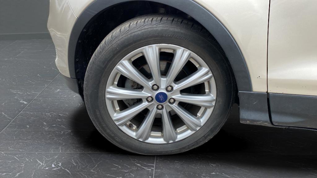 Certified 2017 Ford Escape Titanium image 38