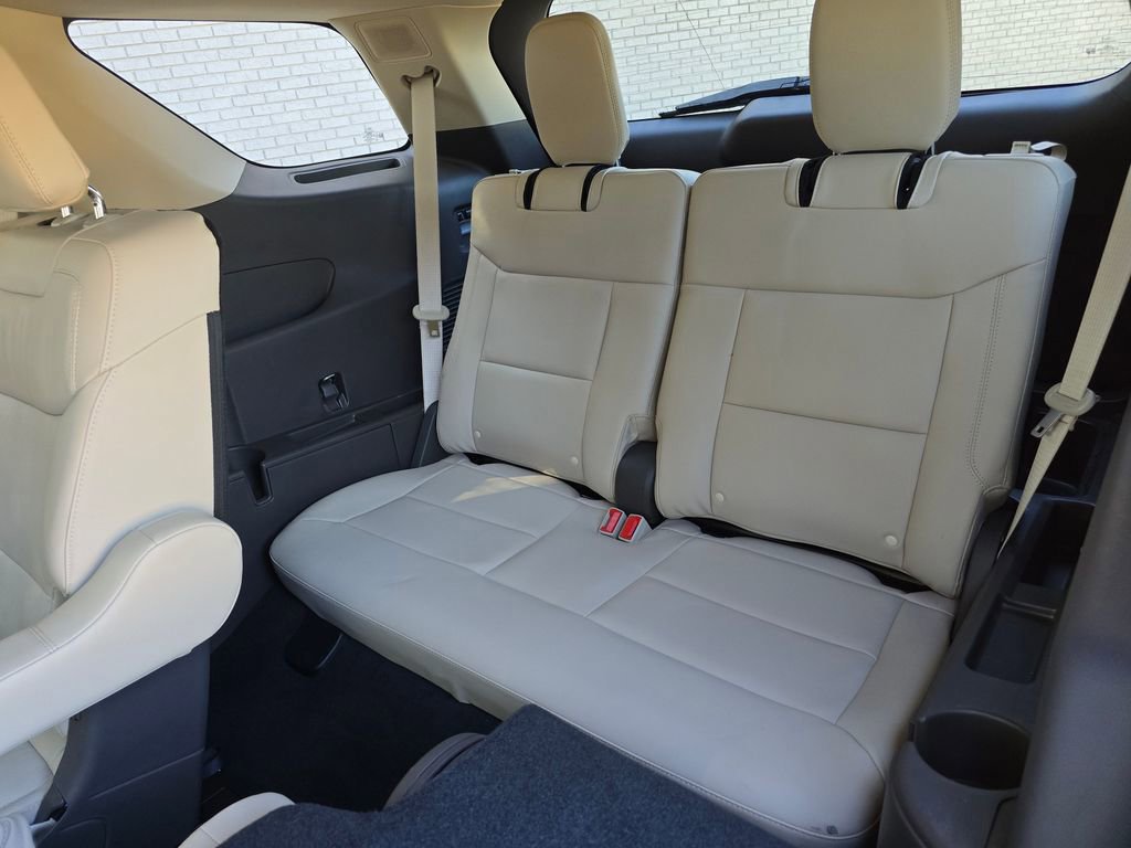 Certified 2022 Ford Explorer Platinum w/ Equipment Group 601A image 54