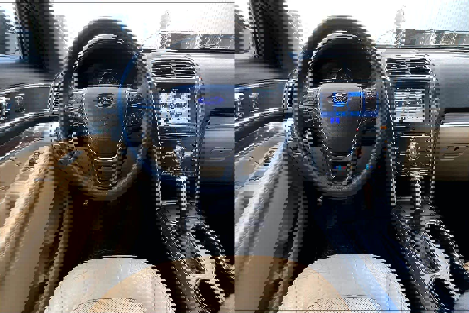 Certified 2017 Ford Explorer Limited image 9