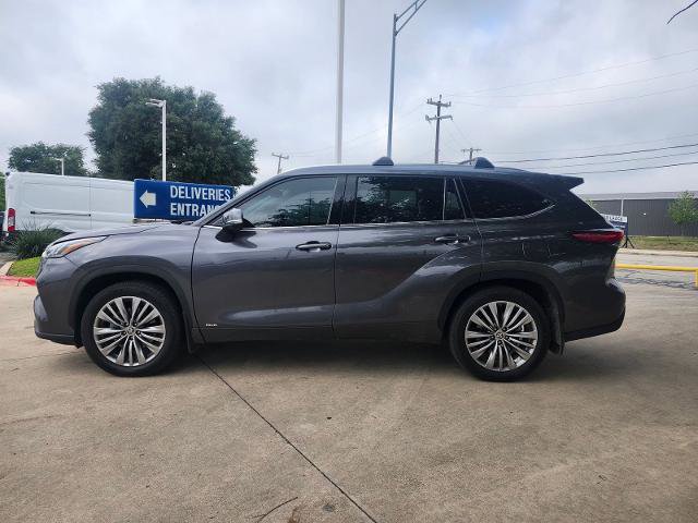 Used 2022 Toyota Highlander Platinum AWD/4WD image 6