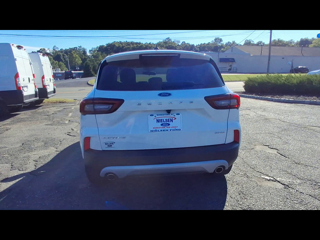 Certified 2023 Ford Escape Active AWD/4WD image 7