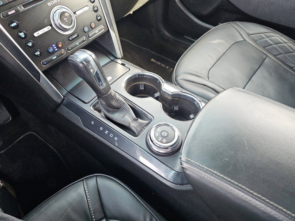 Certified 2018 Ford Explorer Platinum image 34