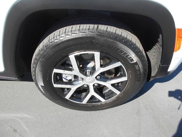 Used 2024 Jeep Grand Cherokee L Limited w/ Luxury Tech Group II AWD/4WD image 23
