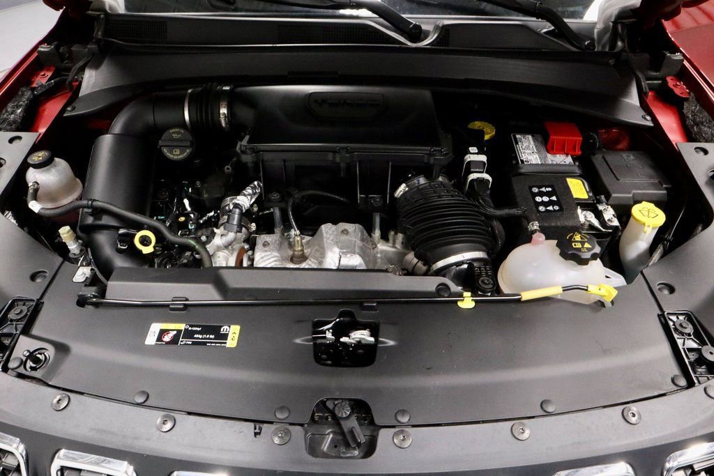 Used 2025 Jeep Compass Latitude image 17