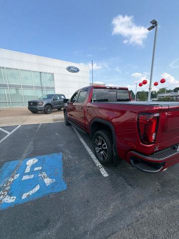 Used 2025 GMC Sierra 1500 AT4 w/ AT4 Premium Package AWD/4WD image 10