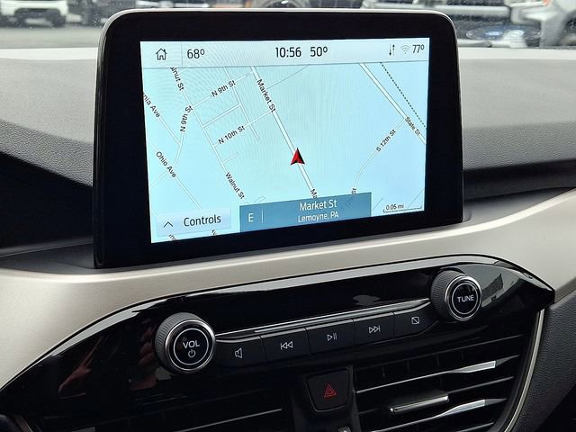 Certified 2022 Ford Escape SE w/ SE Sport Appearance Package image 17