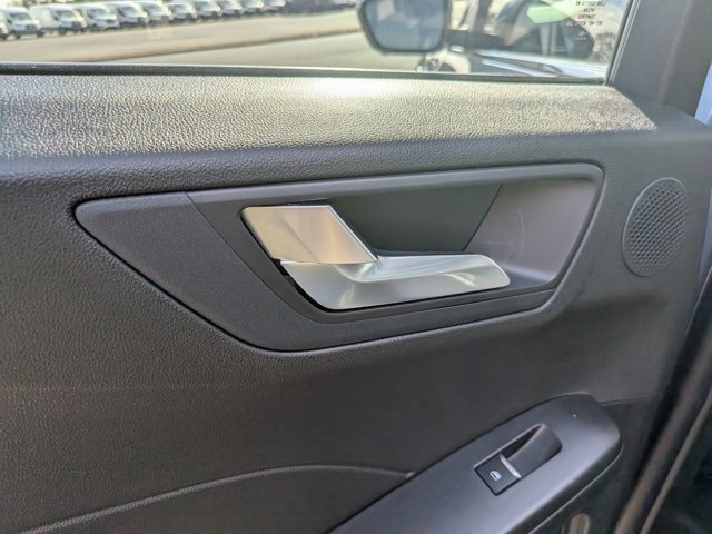 Certified 2024 Ford Escape SE w/ PHEV Premium Package image 28