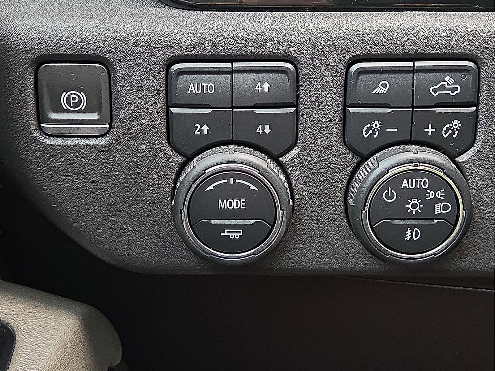 Used 2023 Chevrolet Silverado 1500 ZR2 image 16