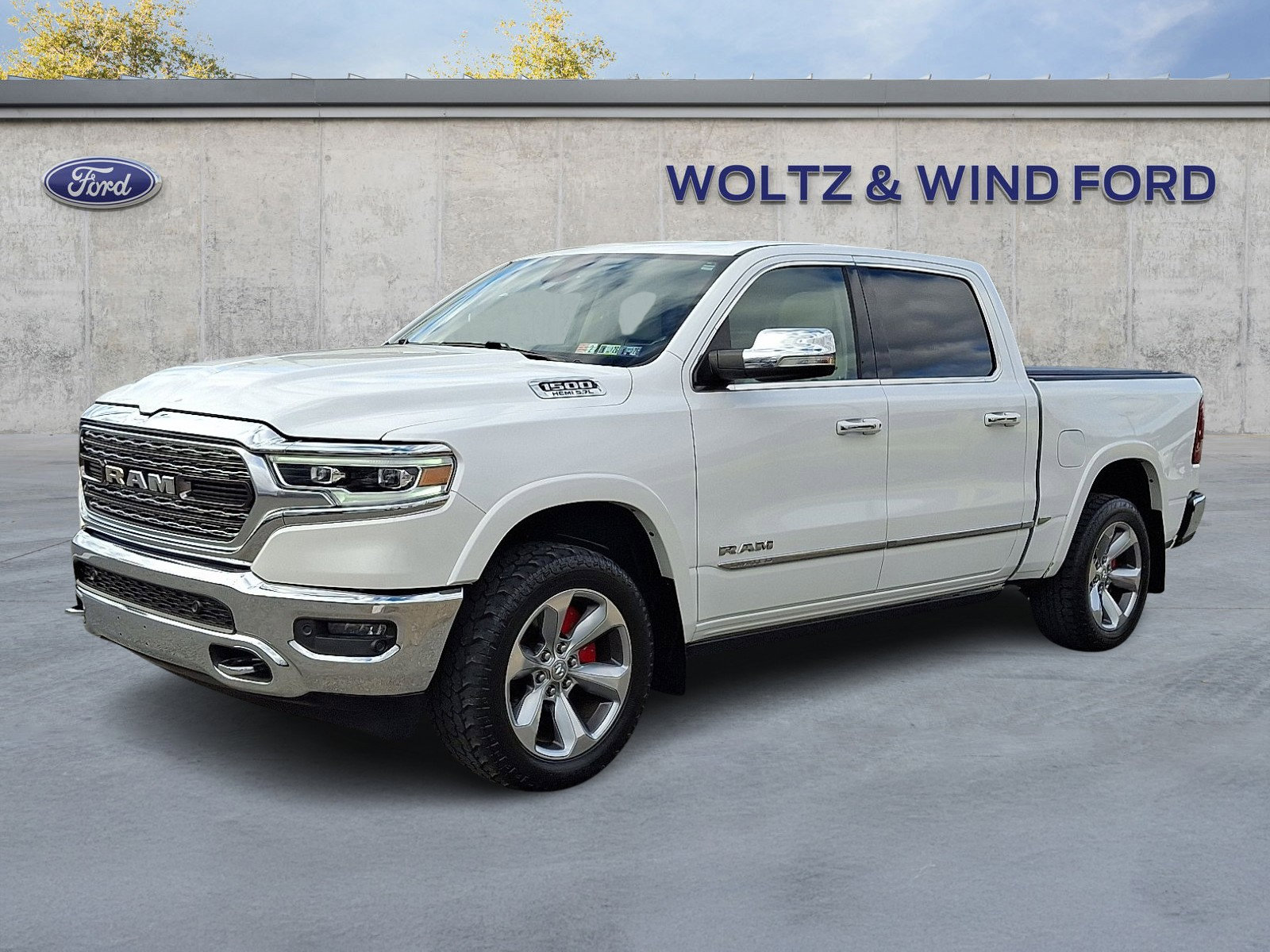 Used 2020 RAM 1500 Limited image 3