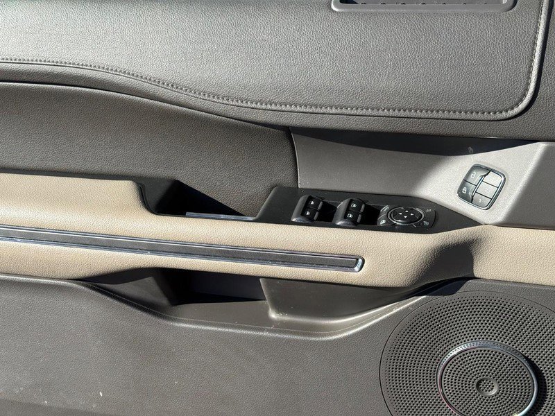 Certified 2021 Ford Expedition Max XLT image 27