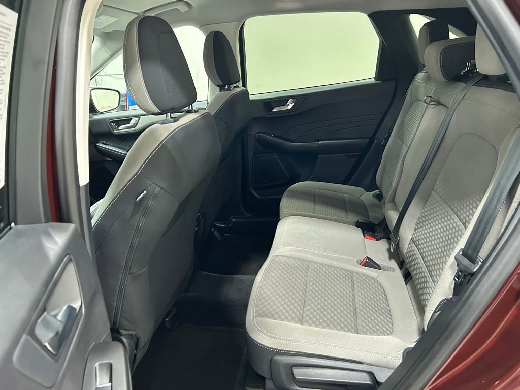 Certified 2021 Ford Escape SE w/ SE Sport Appearance Package AWD/4WD image 26