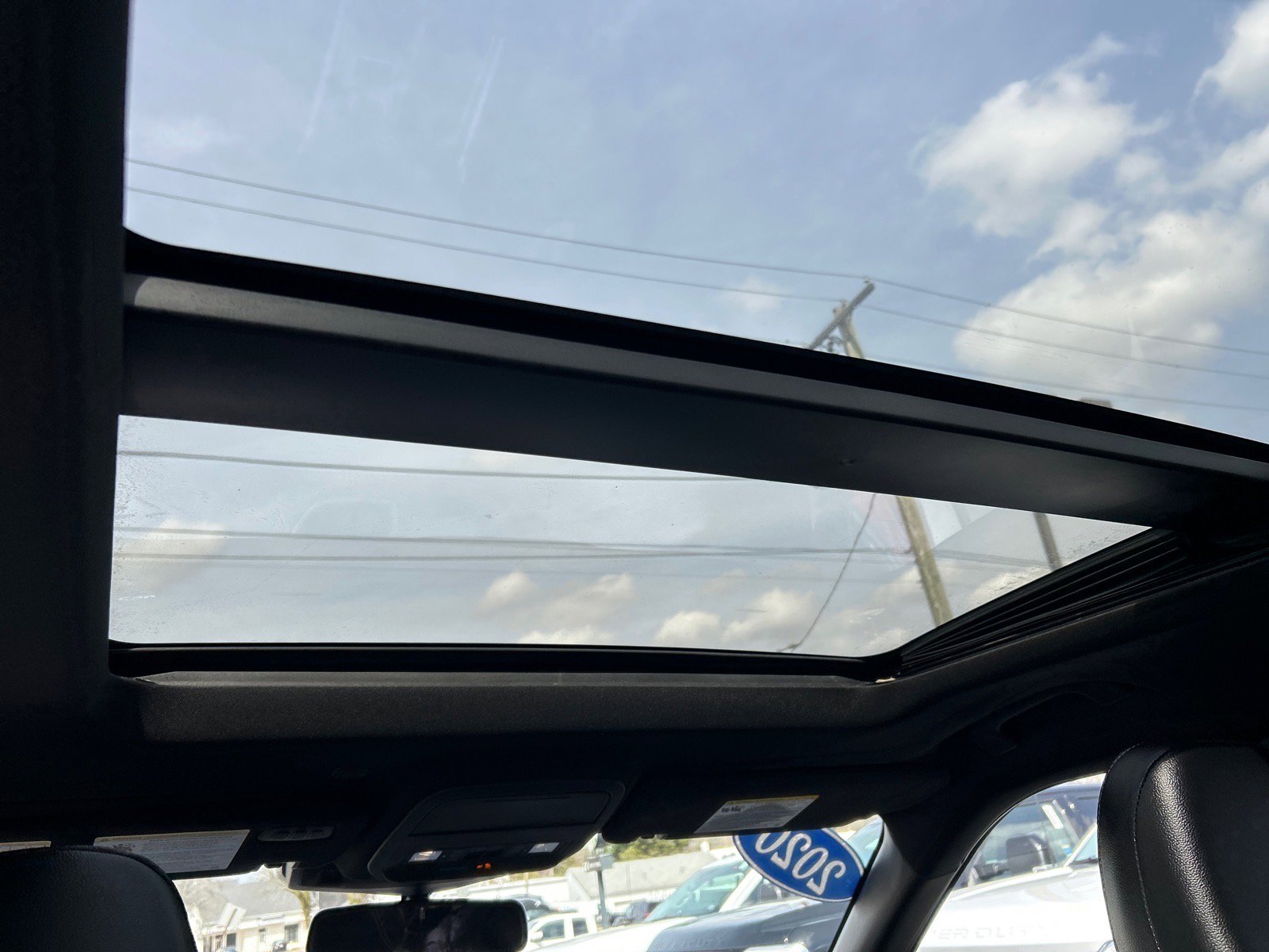 Certified 2020 Ford Explorer Limited w/ Class III Trailer Tow Package image 7