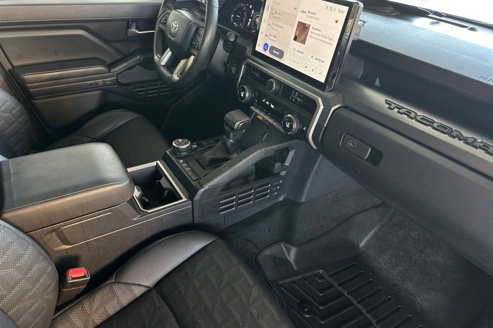 Used 2024 Toyota Tacoma TRD Off-Road w/ TRD Off Road Premium Package AWD/4WD image 14