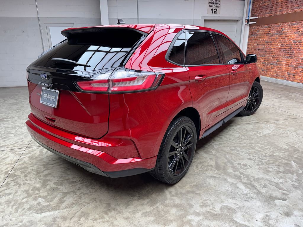 Certified 2024 Ford Edge ST-Line w/ Cargo Accessory Package AWD/4WD image 4