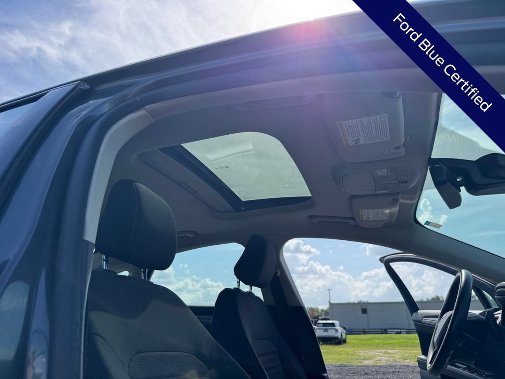Certified 2020 Ford Fusion SE FWD image 29