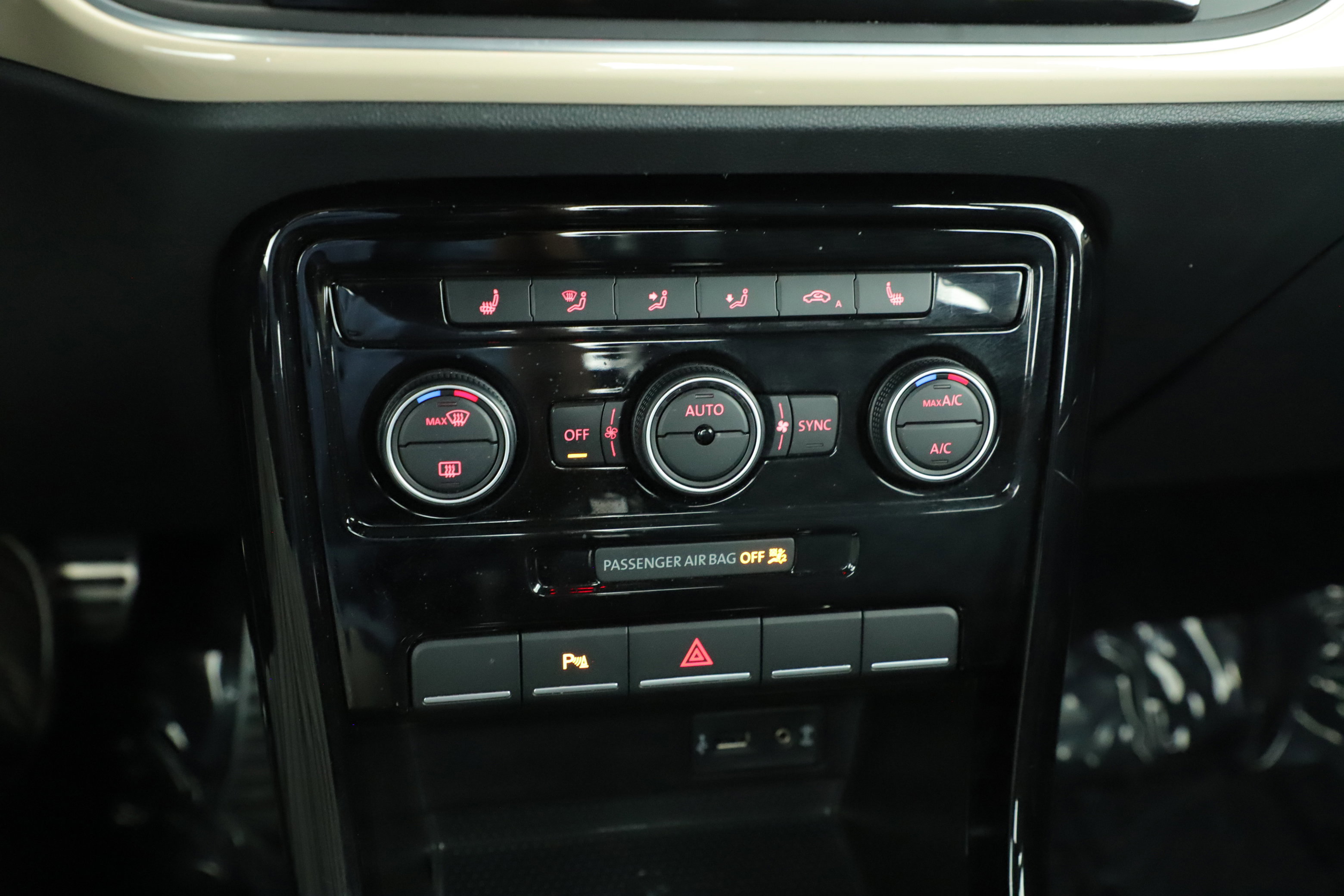 Used 2019 Volkswagen Beetle 2.0T Final Edition SEL image 20