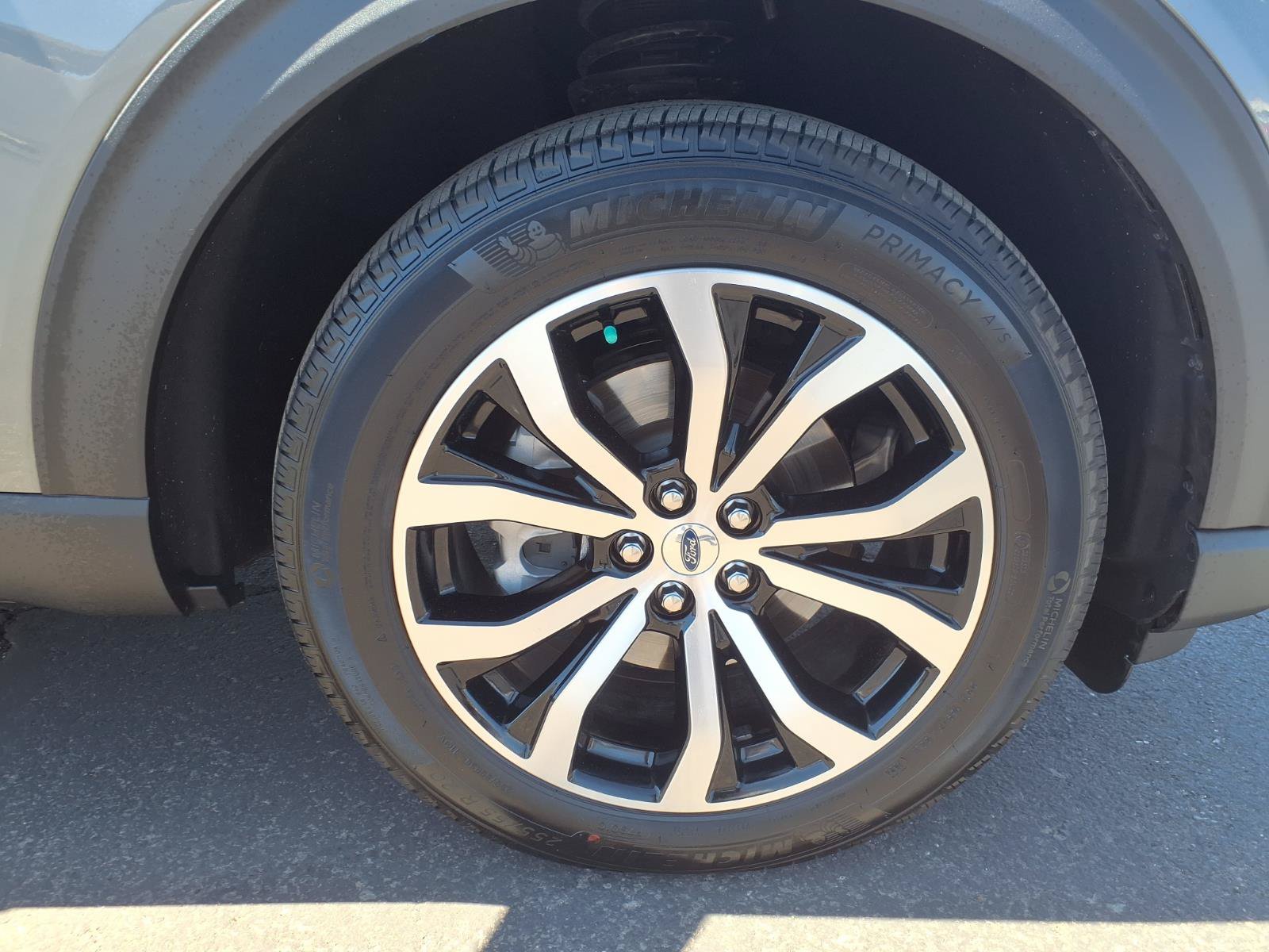 Certified 2025 Ford Explorer ST-Line RWD image 9