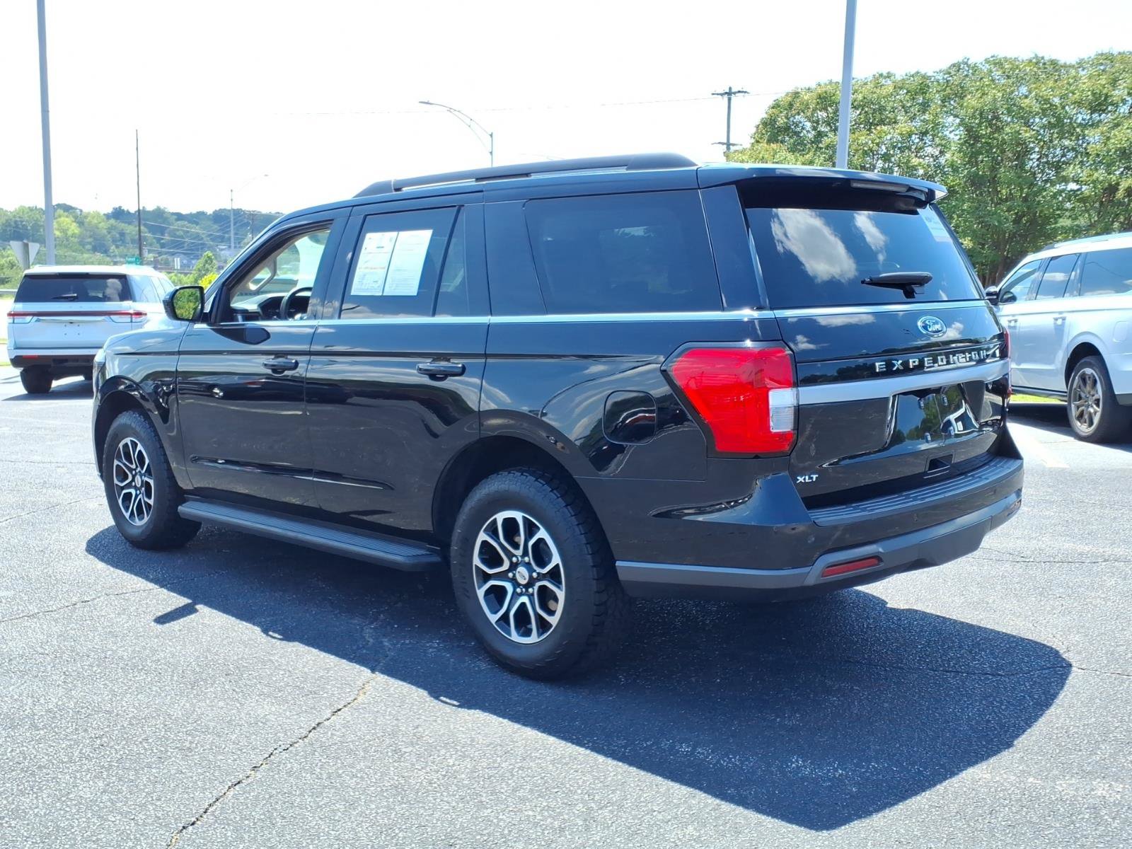Certified 2022 Ford Expedition XLT AWD/4WD image 6
