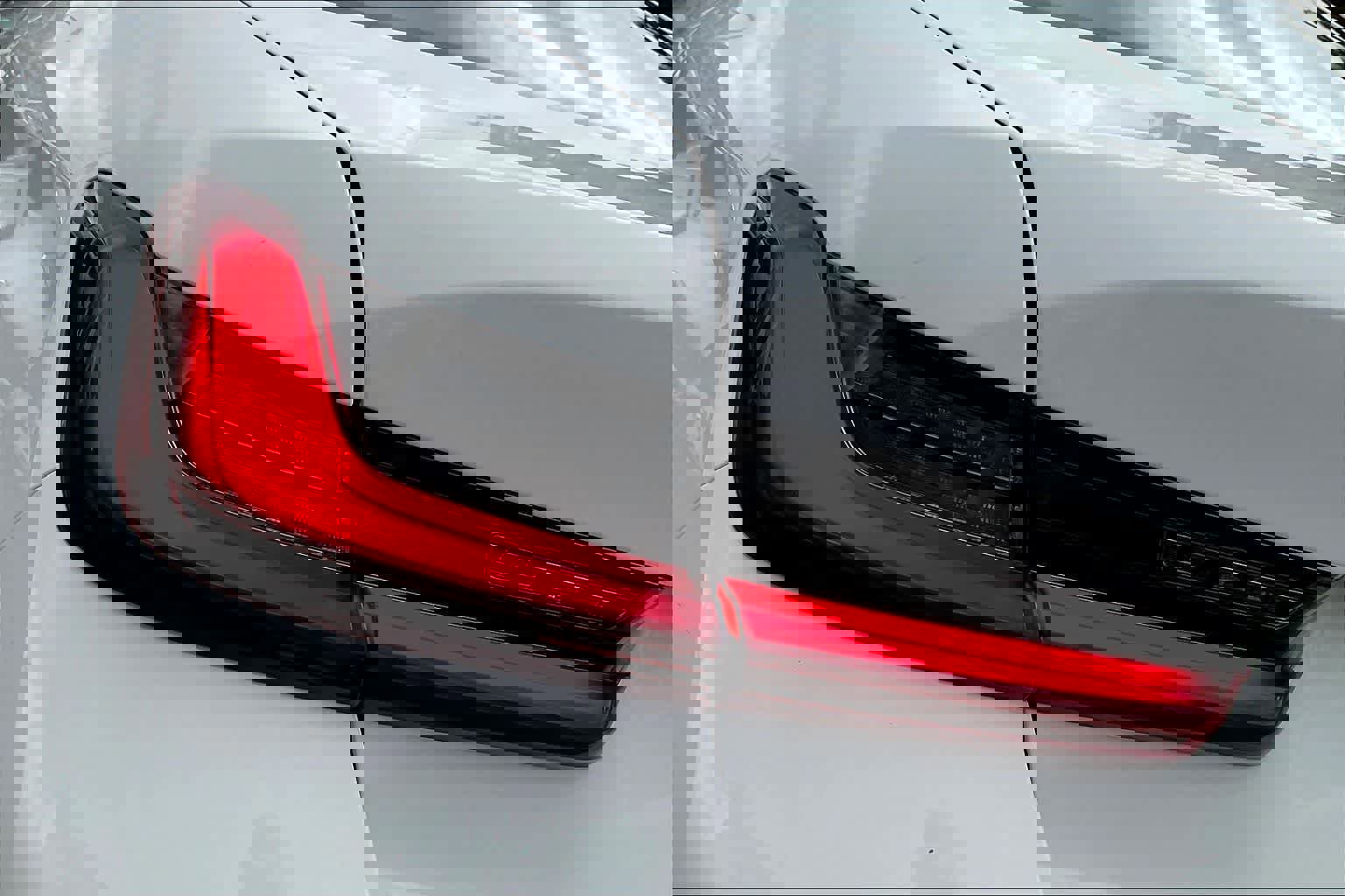 Used 2025 BMW 330i Sedan image 32