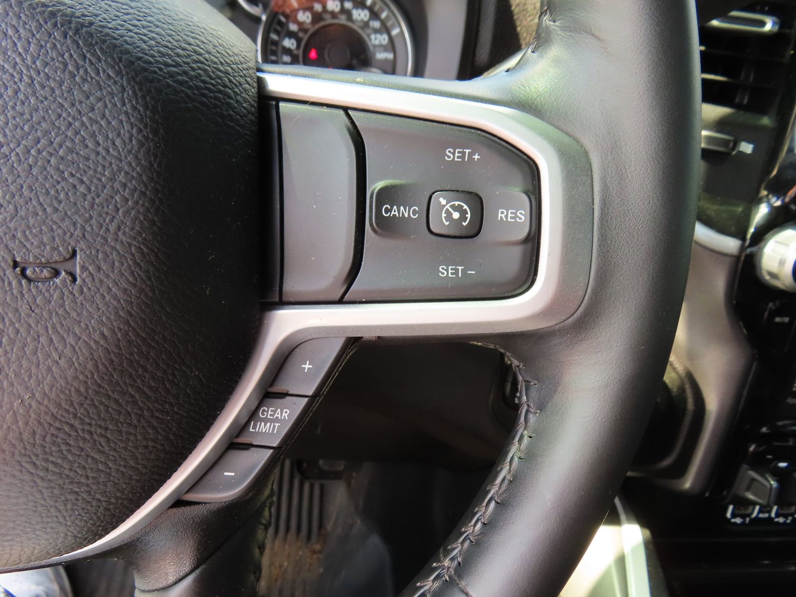 Used 2023 RAM 2500 Big Horn w/ Level 1 Equipment Group AWD/4WD image 22