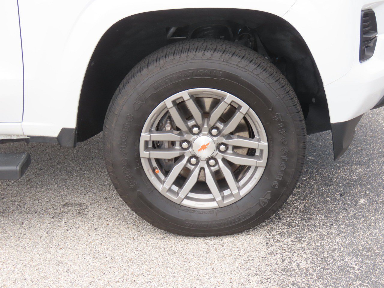 Used 2024 Chevrolet Colorado LT w/ LT Convenience Package RWD image 9