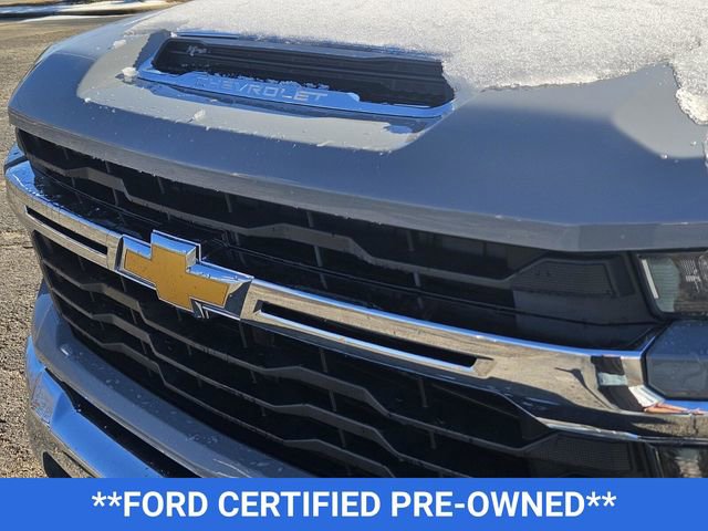 Used 2024 Chevrolet Silverado 2500 LT image 11