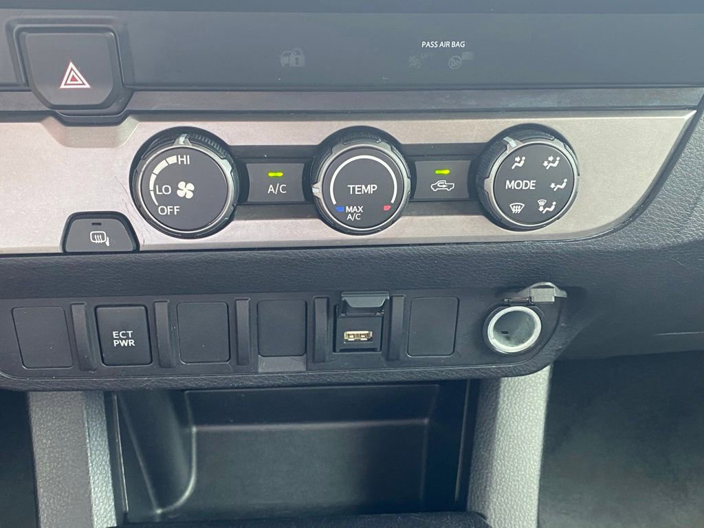 Used 2020 Toyota Tacoma SR w/ SR Convenience Package RWD image 17