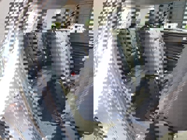 Certified 2022 Ford Explorer Limited w/ Equipment Group 301A image 32