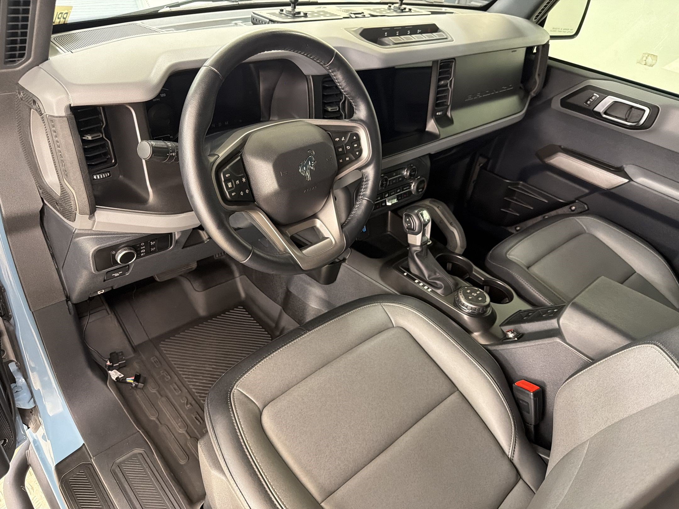 Certified 2023 Ford Bronco Everglades AWD/4WD image 4