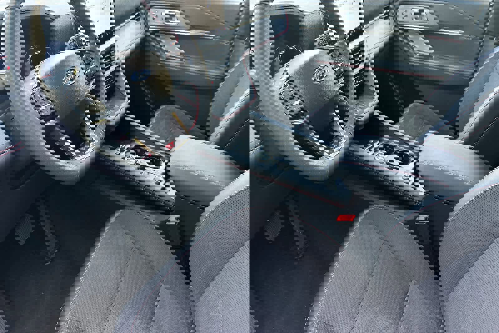 Certified 2025 Ford Explorer ST image 11