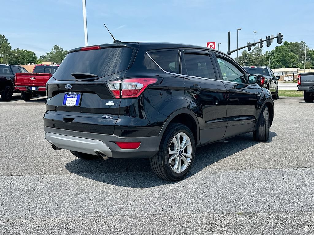 Certified 2017 Ford Escape SE FWD image 7