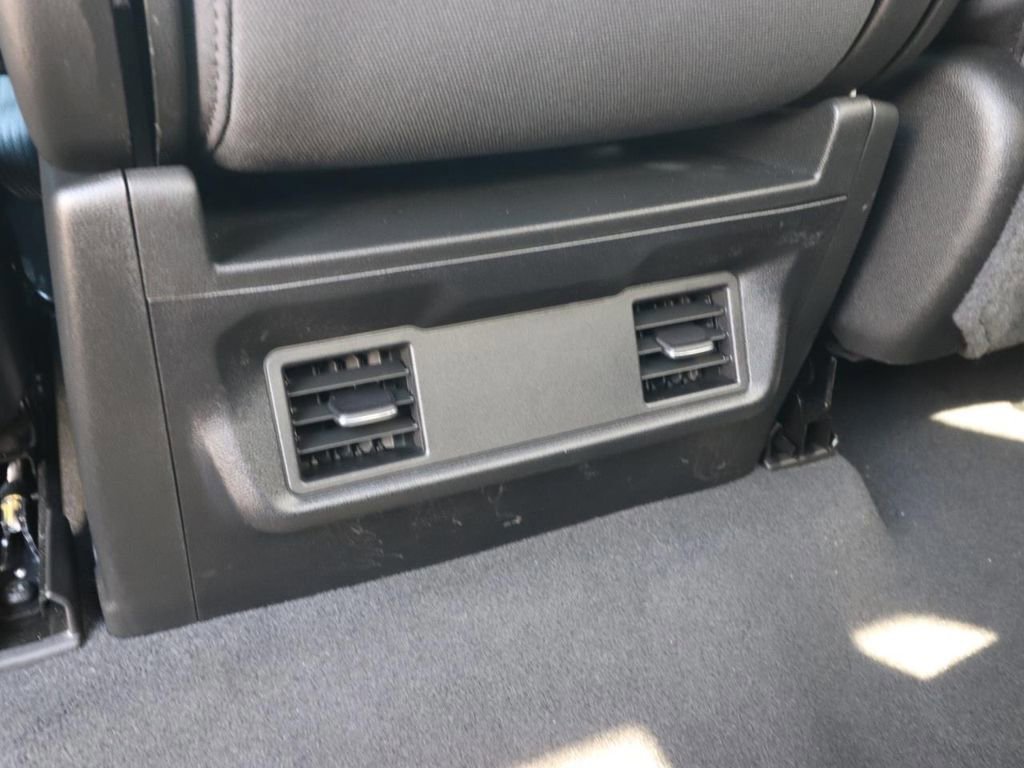 Used 2022 Chevrolet Silverado 1500 Custom image 15