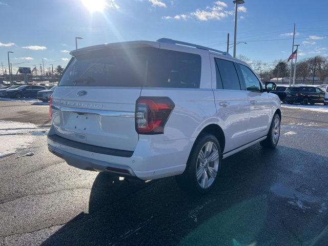 Certified 2022 Ford Expedition Platinum image 2