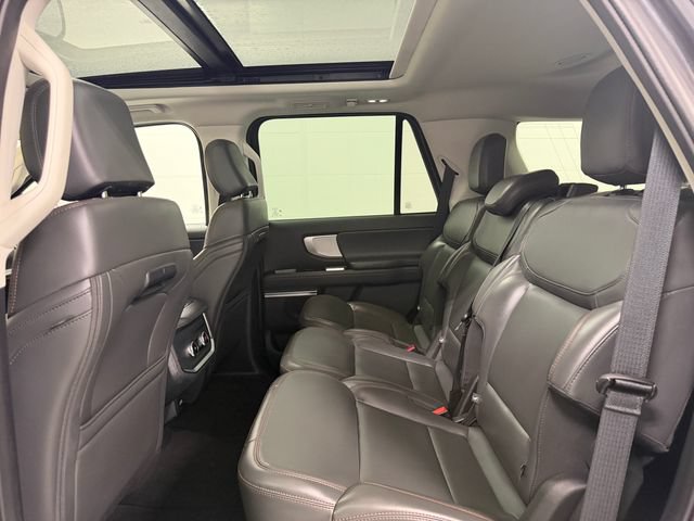 Certified 2025 Ford Expedition Active AWD/4WD image 17